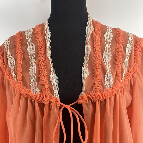 Vintage night coat house coat pajamas might dress coral house wife frills sz m-l - Picture 9 of 11